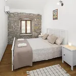 بيت للعطل Four-bedroom In