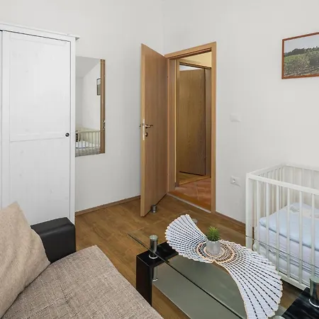 Four-bedroom In Casa vacanze Nova Vas (Brtonigla)