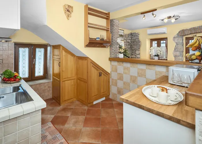 Holiday home Four-bedroom In Nova Vas (Brtonigla)