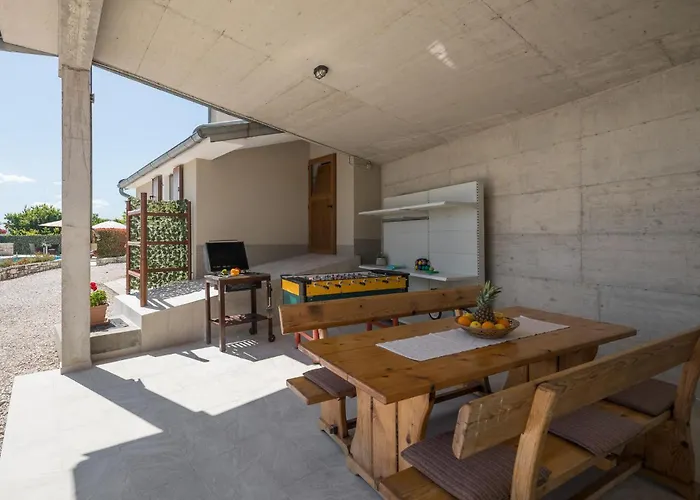 Holiday home Four-bedroom In Nova Vas (Brtonigla)