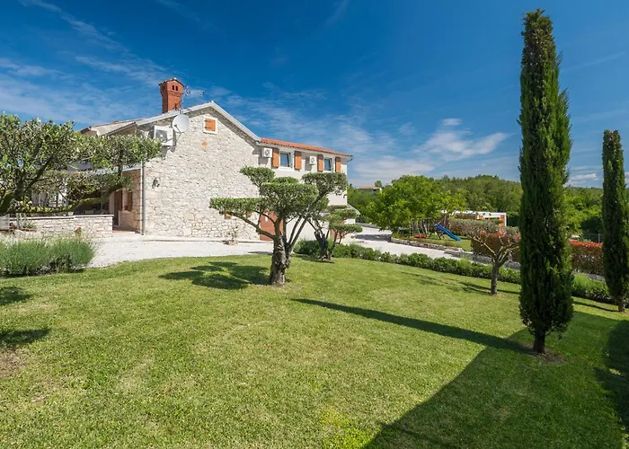 Four-bedroom In Holiday home