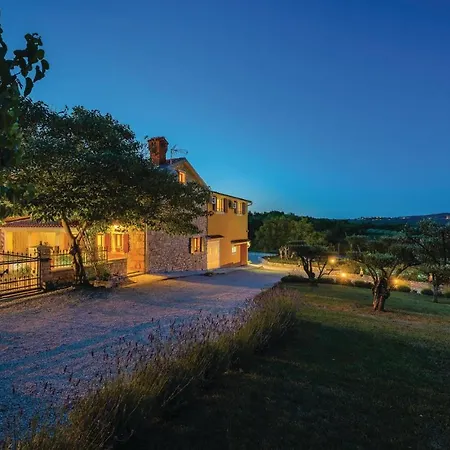 Four-bedroom In Semesterbostad *