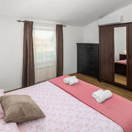 Four-bedroom In * Nova Vas (Brtonigla)