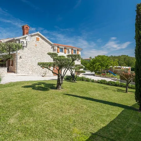 Four-bedroom In Semesterbostad